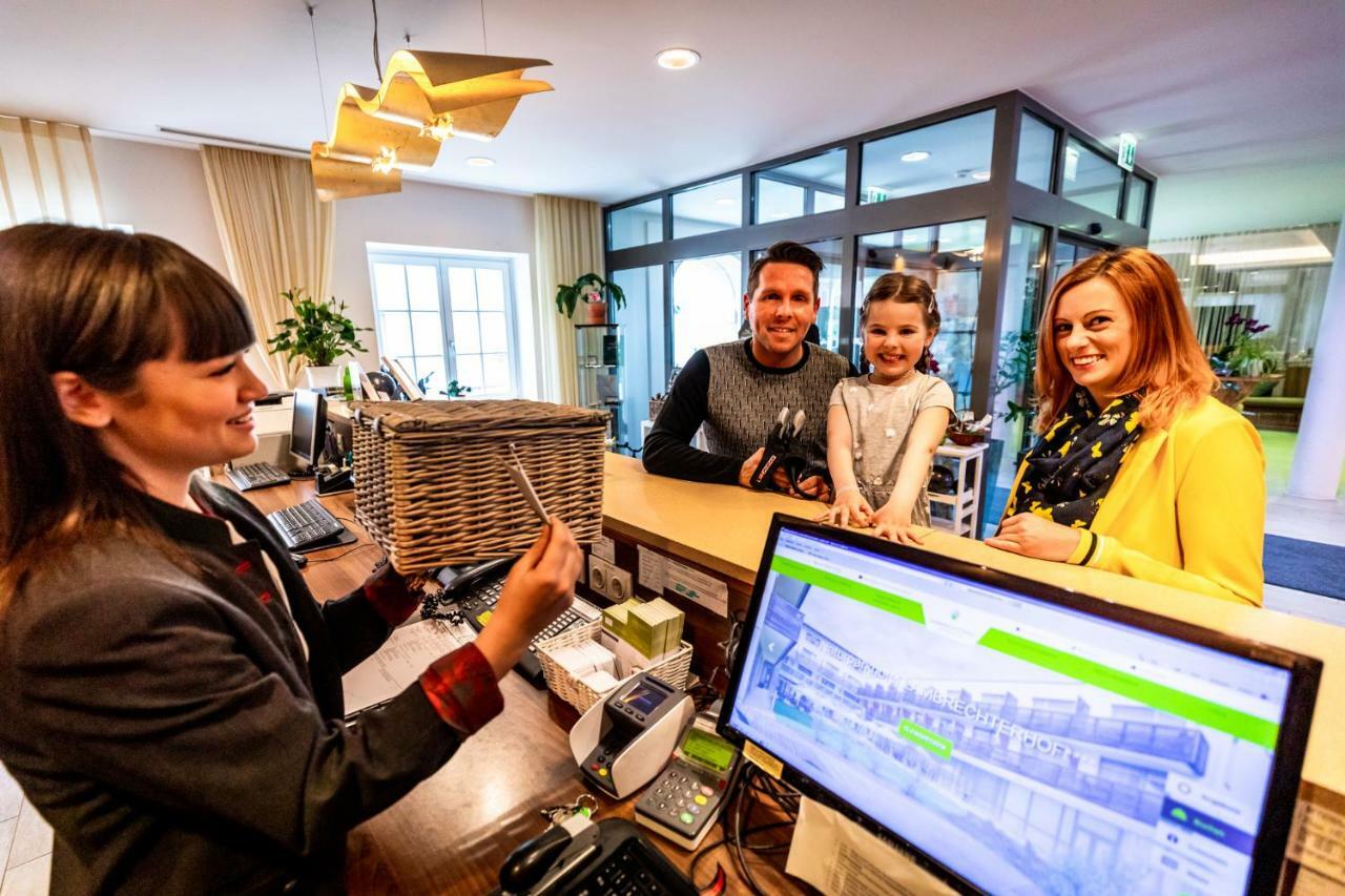 Lambrechterhof - Das Naturparkhotel Sankt Lambrecht Buitenkant foto